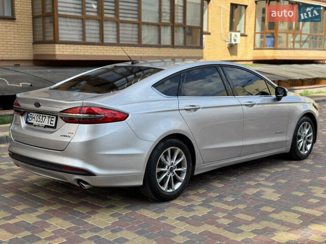 Сірий Форд Фьюжен, об'ємом двигуна 2 л та пробігом 100 тис. км за 14500 $, фото 3 на Automoto.ua