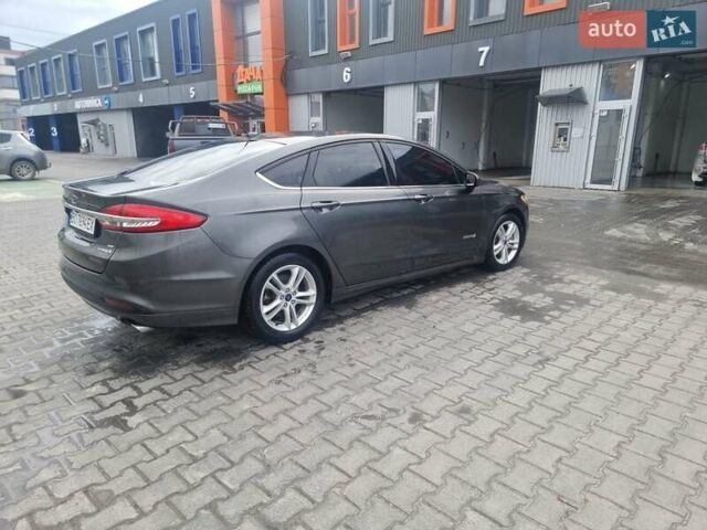 Сірий Форд Фьюжен, об'ємом двигуна 2 л та пробігом 111 тис. км за 13350 $, фото 2 на Automoto.ua