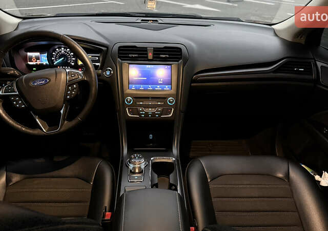 Серый Форд Фьюжн, объемом двигателя 1.5 л и пробегом 112 тыс. км за 13900 $, фото 13 на Automoto.ua