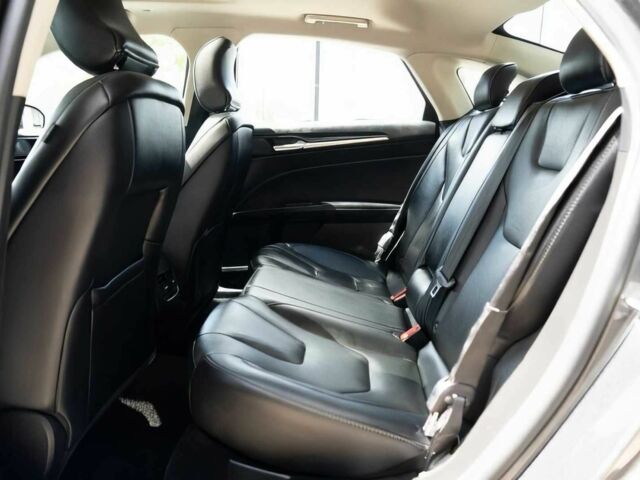 Сірий Форд Фьюжен, об'ємом двигуна 2 л та пробігом 50 тис. км за 14200 $, фото 10 на Automoto.ua