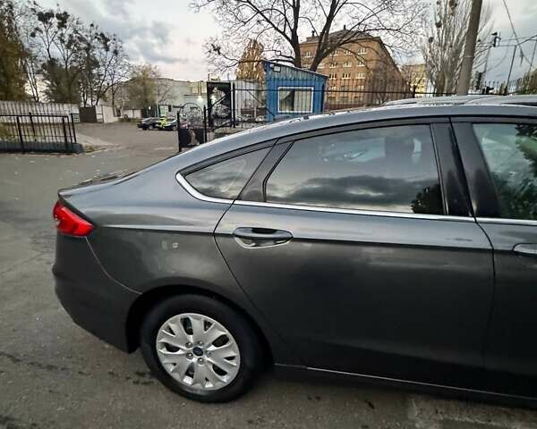 Сірий Форд Фьюжен, об'ємом двигуна 2.49 л та пробігом 110 тис. км за 13000 $, фото 1 на Automoto.ua