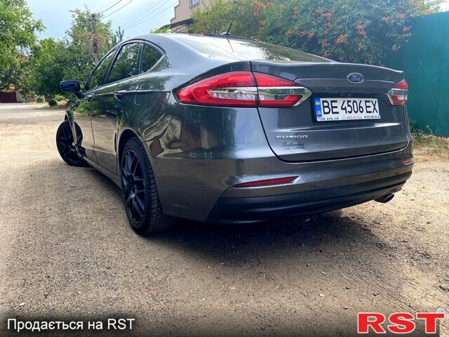 Форд Фьюжен 2019 у Миколаєві на Automoto.ua Сірий Форд Фьюжен, об'ємом двигуна 2.5 л та пробігом 90 тис. км за 14500 $, фото 4 на Automoto.ua