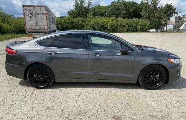 Серый Форд Фьюжн, объемом двигателя 2 л и пробегом 120 тыс. км за 12500 $, фото 5 на Automoto.ua