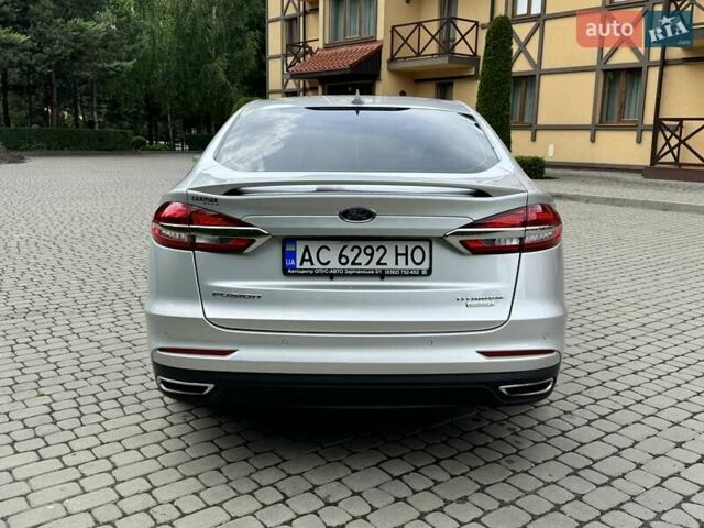Серый Форд Фьюжн, объемом двигателя 2 л и пробегом 98 тыс. км за 17999 $, фото 9 на Automoto.ua
