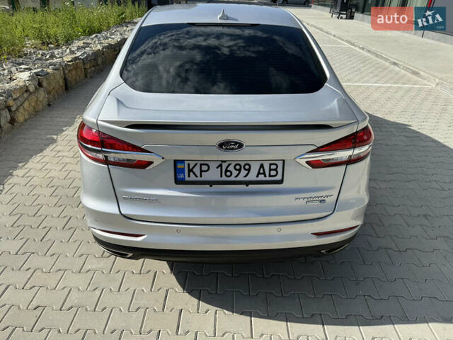 Серый Форд Фьюжн, объемом двигателя 2 л и пробегом 112 тыс. км за 18000 $, фото 2 на Automoto.ua