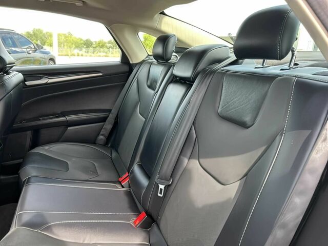 Серый Форд Фьюжн, объемом двигателя 2 л и пробегом 37 тыс. км за 11900 $, фото 13 на Automoto.ua