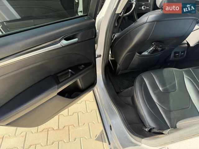 Серый Форд Фьюжн, объемом двигателя 2 л и пробегом 114 тыс. км за 16800 $, фото 14 на Automoto.ua