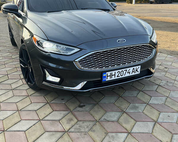 Серый Форд Фьюжн, объемом двигателя 2 л и пробегом 110 тыс. км за 15500 $, фото 6 на Automoto.ua