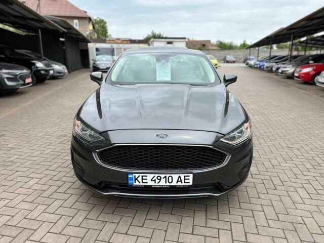 Серый Форд Фьюжн, объемом двигателя 2 л и пробегом 93 тыс. км за 15500 $, фото 1 на Automoto.ua