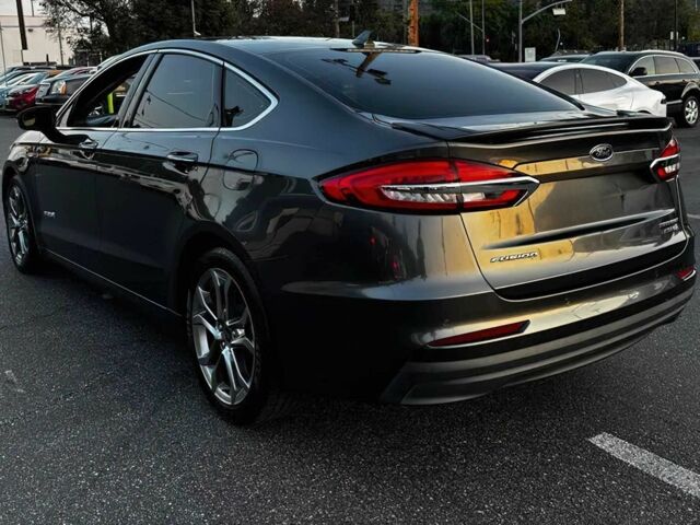 Серый Форд Фьюжн, объемом двигателя 2 л и пробегом 32 тыс. км за 9000 $, фото 4 на Automoto.ua