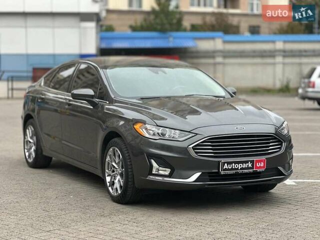 Форд Фьюжн 2019 в Одессе на Automoto.ua Серый Форд Фьюжн, объемом двигателя 2.5 л и пробегом 104 тыс. км за 15490 $, фото 2 на Automoto.ua