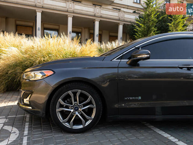 Форд Фьюжн 2019 в Одессе на Automoto.ua Серый Форд Фьюжн, объемом двигателя 2 л и пробегом 120 тыс. км за 16500 $, фото 8 на Automoto.ua