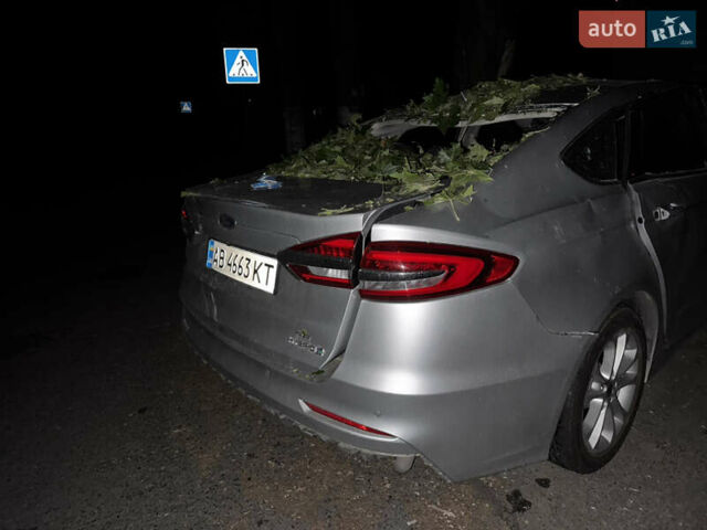 Серый Форд Фьюжн, объемом двигателя 2 л и пробегом 163 тыс. км за 7500 $, фото 12 на Automoto.ua