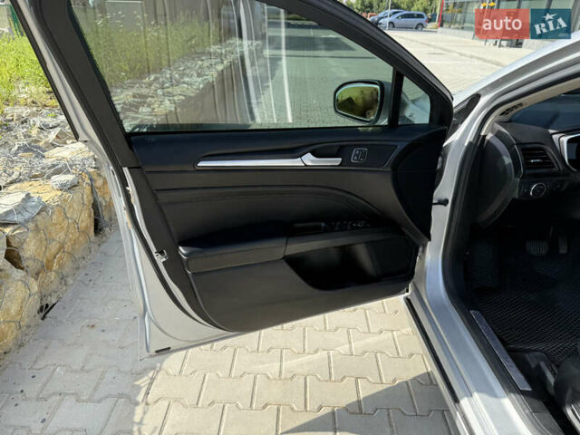 Серый Форд Фьюжн, объемом двигателя 2 л и пробегом 114 тыс. км за 16800 $, фото 11 на Automoto.ua