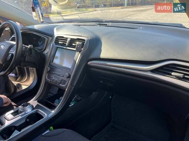 Серый Форд Фьюжн, объемом двигателя 1.5 л и пробегом 52 тыс. км за 11900 $, фото 13 на Automoto.ua