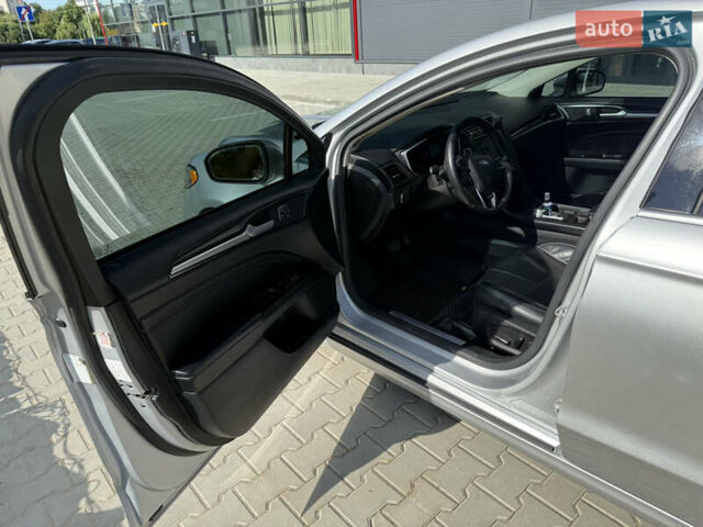 Серый Форд Фьюжн, объемом двигателя 2 л и пробегом 114 тыс. км за 16800 $, фото 10 на Automoto.ua