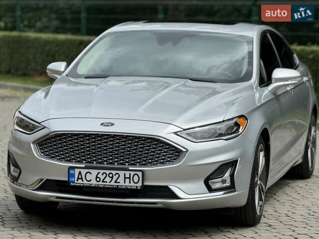 Серый Форд Фьюжн, объемом двигателя 2 л и пробегом 98 тыс. км за 17999 $, фото 3 на Automoto.ua