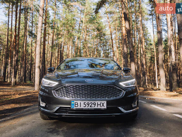 Серый Форд Фьюжн, объемом двигателя 2 л и пробегом 115 тыс. км за 15500 $, фото 4 на Automoto.ua