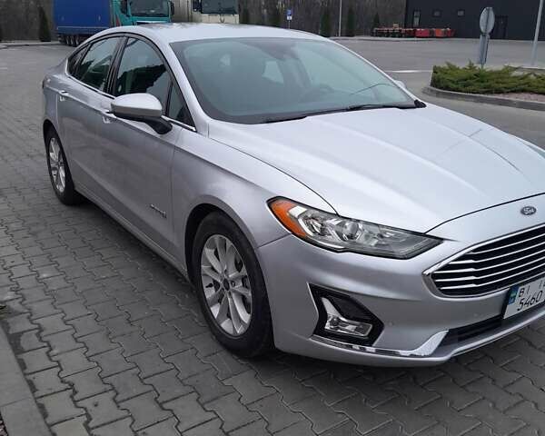 Сірий Форд Фьюжен, об'ємом двигуна 2 л та пробігом 84 тис. км за 17500 $, фото 19 на Automoto.ua