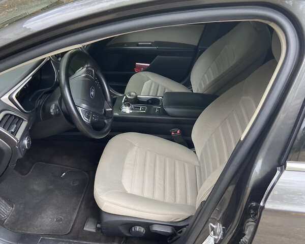 Сірий Форд Фьюжен, об'ємом двигуна 2.49 л та пробігом 69 тис. км за 14900 $, фото 6 на Automoto.ua