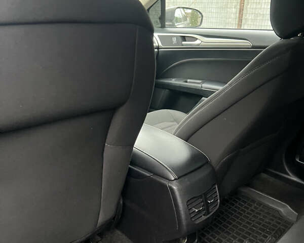 Серый Форд Фьюжн, объемом двигателя 1.5 л и пробегом 136 тыс. км за 13800 $, фото 7 на Automoto.ua