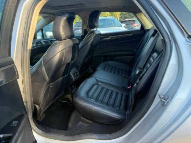 Сірий Форд Фьюжен, об'ємом двигуна 2 л та пробігом 46 тис. км за 12900 $, фото 11 на Automoto.ua