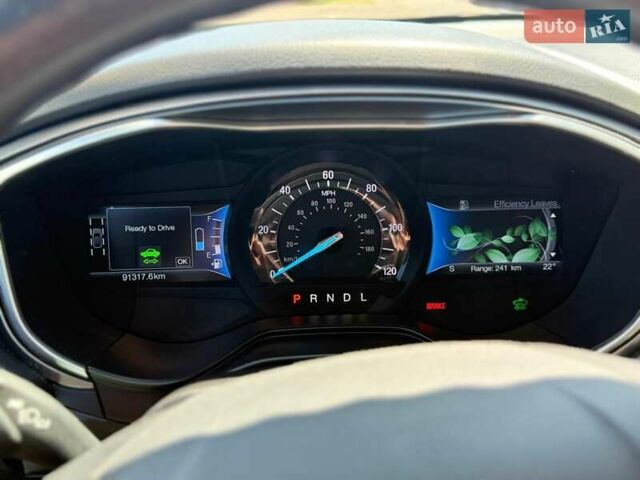 Серый Форд Фьюжн, объемом двигателя 2 л и пробегом 95 тыс. км за 14700 $, фото 20 на Automoto.ua