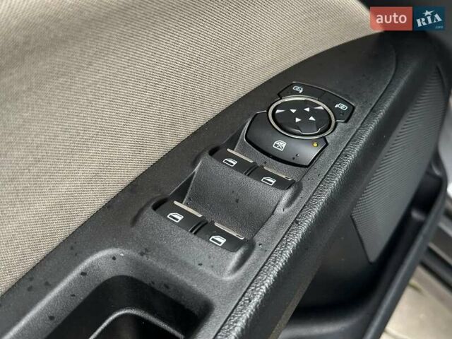 Форд Фьюжн 2019 в Одессе на Automoto.ua Серый Форд Фьюжн, объемом двигателя 2.5 л и пробегом 104 тыс. км за 15490 $, фото 11 на Automoto.ua