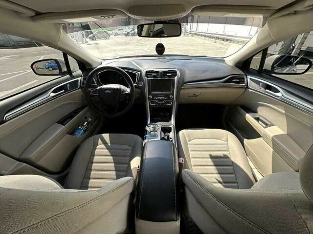 Сірий Форд Фьюжен, об'ємом двигуна 2 л та пробігом 113 тис. км за 13000 $, фото 8 на Automoto.ua