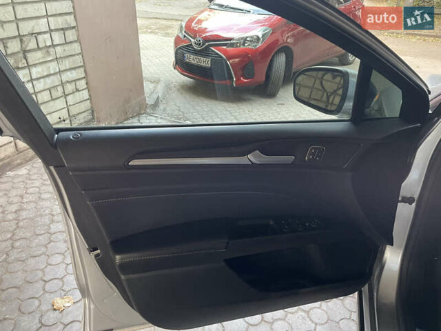 Сірий Форд Фьюжен, об'ємом двигуна 2 л та пробігом 232 тис. км за 15500 $, фото 12 на Automoto.ua