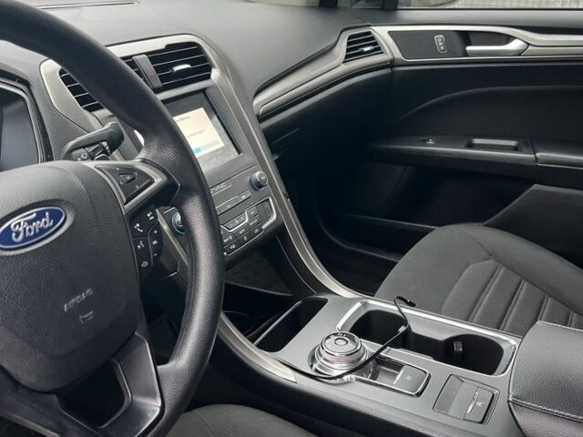 Серый Форд Фьюжн, объемом двигателя 1.5 л и пробегом 136 тыс. км за 14000 $, фото 3 на Automoto.ua