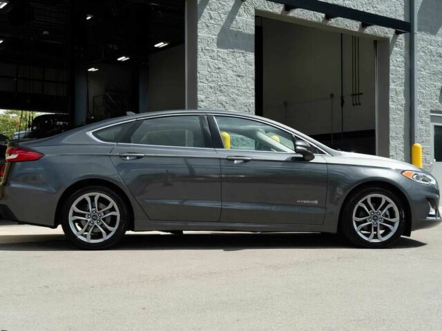 Сірий Форд Фьюжен, об'ємом двигуна 2 л та пробігом 50 тис. км за 14200 $, фото 6 на Automoto.ua