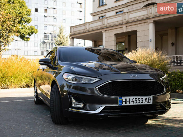 Форд Фьюжн 2019 в Одессе на Automoto.ua Серый Форд Фьюжн, объемом двигателя 2 л и пробегом 120 тыс. км за 16500 $, фото 4 на Automoto.ua