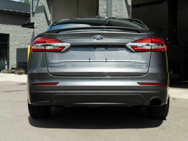 Сірий Форд Фьюжен, об'ємом двигуна 2 л та пробігом 50 тис. км за 14200 $, фото 4 на Automoto.ua