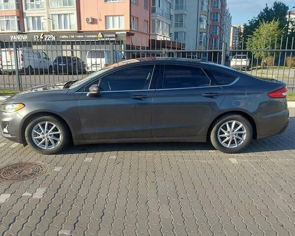 Форд Фьюжн 2019 в Ивано-Франковске на Automoto.ua Серый Форд Фьюжн, объемом двигателя 1.5 л и пробегом 45 тыс. км за 17000 $, фото 8 на Automoto.ua