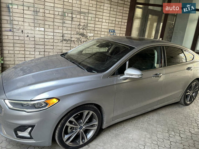 Сірий Форд Фьюжен, об'ємом двигуна 2 л та пробігом 232 тис. км за 15500 $, фото 2 на Automoto.ua