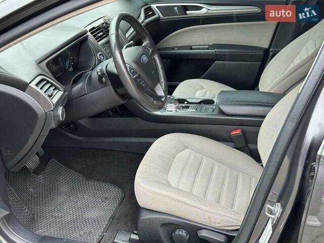 Форд Фьюжн 2019 в Одессе на Automoto.ua Серый Форд Фьюжн, объемом двигателя 2.5 л и пробегом 104 тыс. км за 15490 $, фото 9 на Automoto.ua