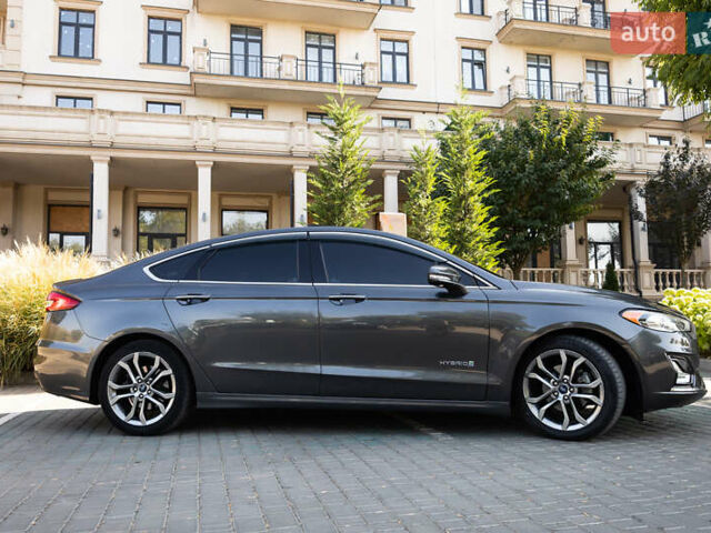 Форд Фьюжн 2019 в Одессе на Automoto.ua Серый Форд Фьюжн, объемом двигателя 2 л и пробегом 120 тыс. км за 16500 $, фото 3 на Automoto.ua