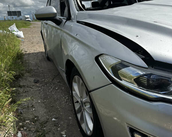 Серый Форд Фьюжн, объемом двигателя 2 л и пробегом 163 тыс. км за 7500 $, фото 9 на Automoto.ua