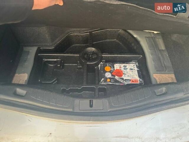 Серый Форд Фьюжн, объемом двигателя 2 л и пробегом 103 тыс. км за 14950 $, фото 47 на Automoto.ua