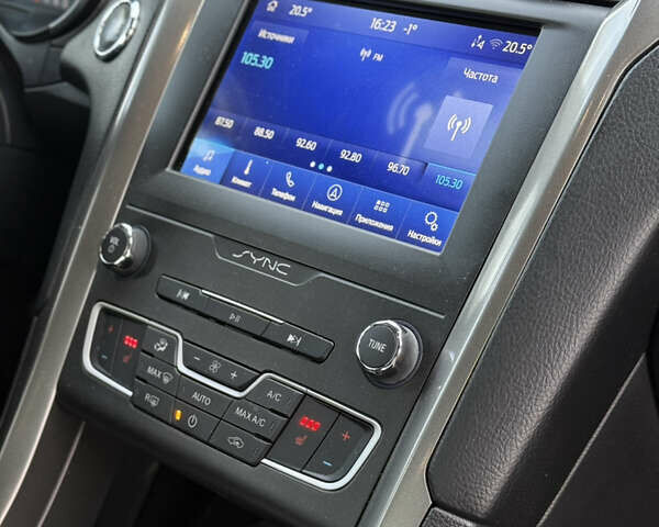 Сірий Форд Фьюжен, об'ємом двигуна 2 л та пробігом 65 тис. км за 14900 $, фото 16 на Automoto.ua