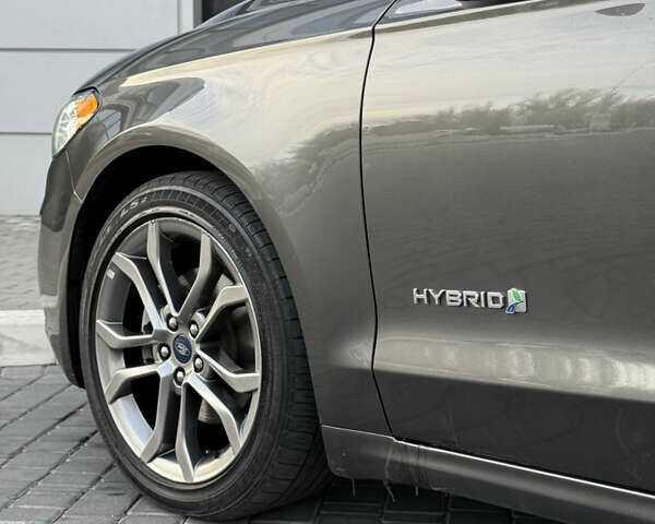 Сірий Форд Фьюжен, об'ємом двигуна 2 л та пробігом 65 тис. км за 14900 $, фото 8 на Automoto.ua