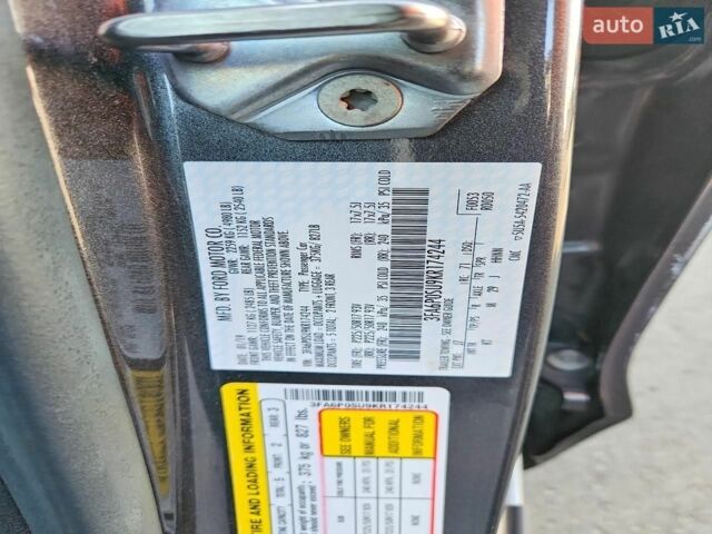 Сірий Форд Фьюжен, об'ємом двигуна 2 л та пробігом 112 тис. км за 3500 $, фото 11 на Automoto.ua