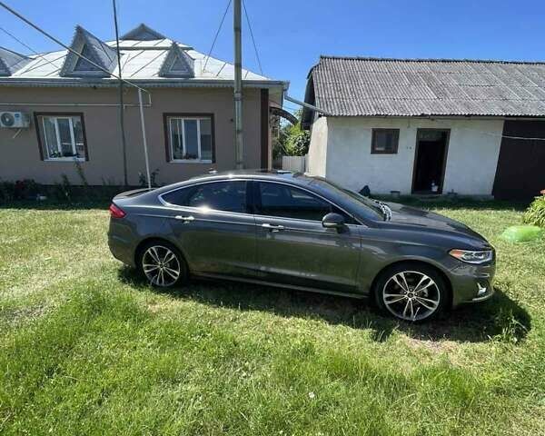 Серый Форд Фьюжн, объемом двигателя 2 л и пробегом 119 тыс. км за 16000 $, фото 2 на Automoto.ua