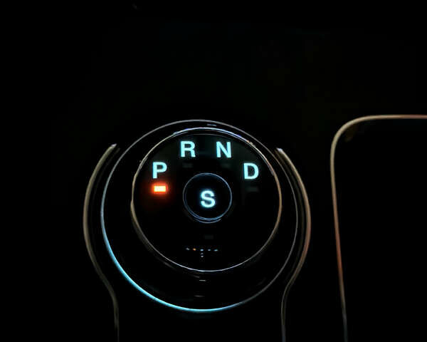 Серый Форд Фьюжн, объемом двигателя 2 л и пробегом 98 тыс. км за 17999 $, фото 25 на Automoto.ua