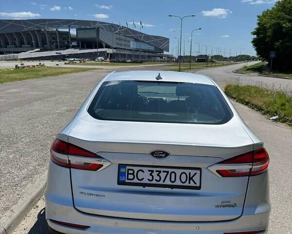 Серый Форд Фьюжн, объемом двигателя 2 л и пробегом 94 тыс. км за 15000 $, фото 8 на Automoto.ua