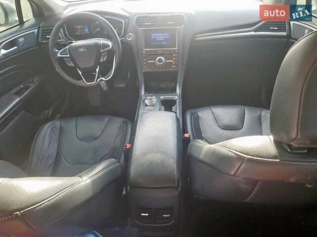 Сірий Форд Фьюжен, об'ємом двигуна 0 л та пробігом 137 тис. км за 2800 $, фото 7 на Automoto.ua