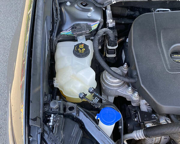 Сірий Форд Фьюжен, об'ємом двигуна 1.5 л та пробігом 35 тис. км за 15100 $, фото 11 на Automoto.ua