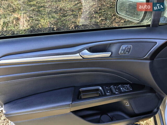 Серый Форд Фьюжн, объемом двигателя 2 л и пробегом 38 тыс. км за 20000 $, фото 29 на Automoto.ua