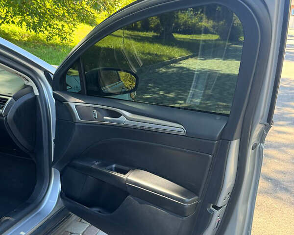 Сірий Форд Фьюжен, об'ємом двигуна 2.5 л та пробігом 20 тис. км за 14700 $, фото 28 на Automoto.ua